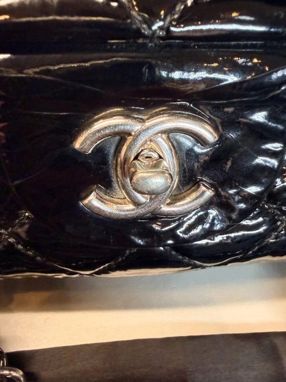 CHANEL authentic classic